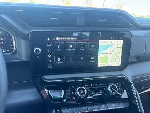 Used 2024 GMC Sierra 1500 AT4 w/ Technology Package AWD/4WD image 12