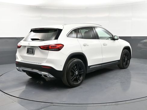 Used 2022 Mercedes-Benz GLA 250 4MATIC image 8