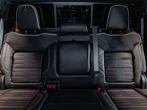 Used 2025 GMC Sierra 2500 AT4X image 26