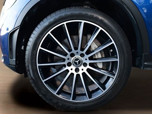 Used 2020 Mercedes-Benz GLC 300 4MATIC Coupe image 37