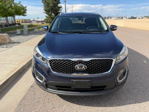 Used 2016 Kia Sorento AWD w/ LX Convenience Package image 8
