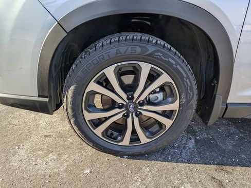 Used 2019 Subaru Forester Limited image 9