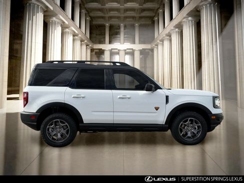 Used 2021 Ford Bronco Sport Badlands w/ Badlands Package AWD/4WD image 3