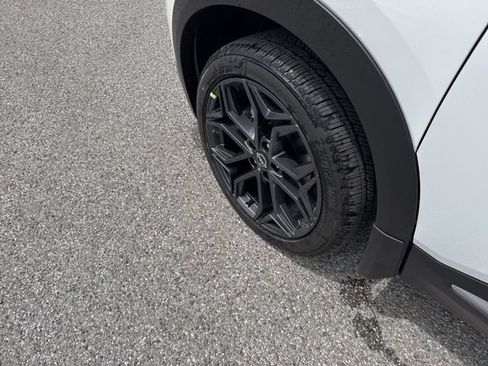 New 2026 Nissan Kicks SR AWD/4WD image 38