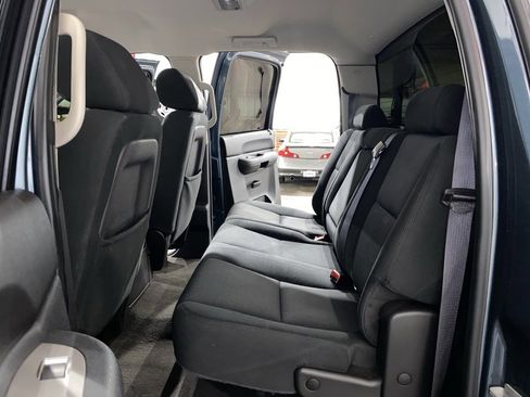 Used 2010 Chevrolet Silverado 2500 LT w/ Interior Plus Package image 13