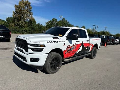 Used 2025 RAM 2500 Big Horn AWD/4WD image 2