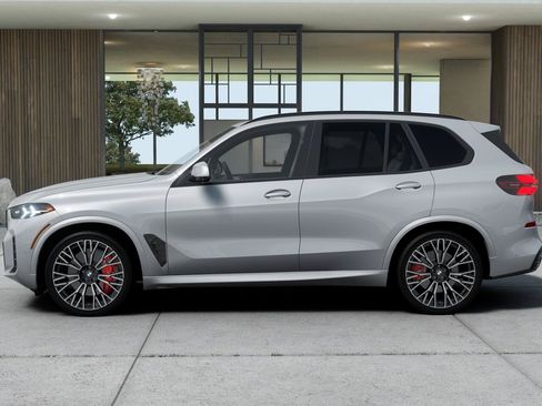 Used 2026 BMW X5 sDrive40i w/ M Sport Package RWD image 4