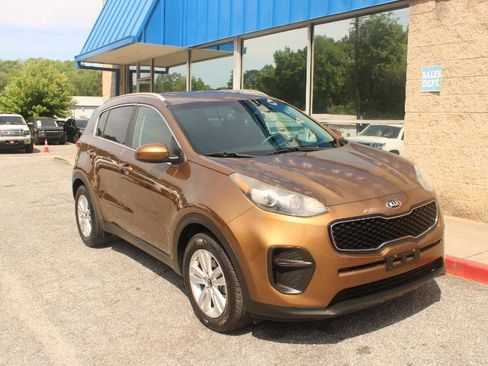 Used 2017 Kia Sportage LX w/ LX Popular Package image 1