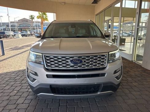 Used 2016 Ford Explorer Platinum image 7