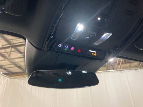 Used 2024 Cadillac Lyriq Sport image 20