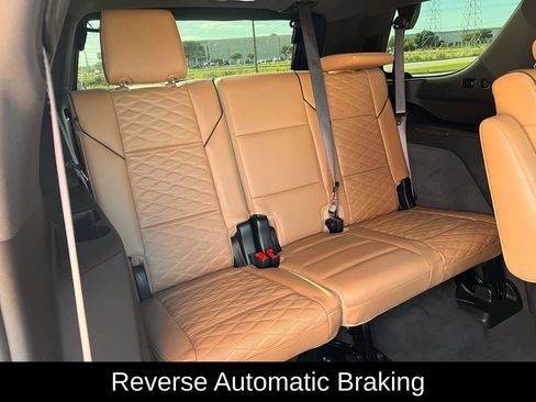 Used 2023 Cadillac Escalade Premium Luxury w/ Performance Package AWD/4WD image 34
