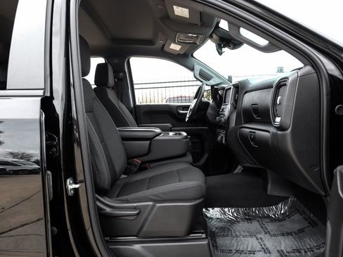 Used 2024 Chevrolet Silverado 1500 Custom w/ Turbomax Blackout Package image 33