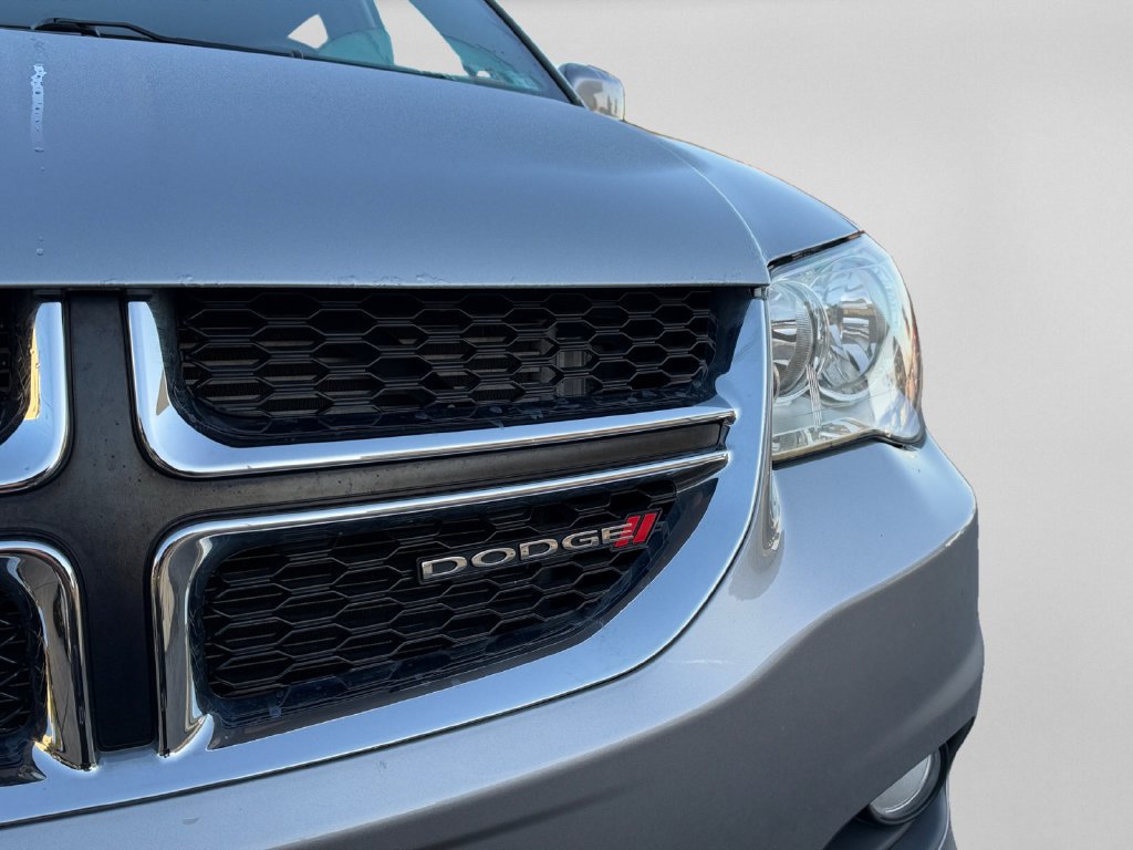Certified 2020 Dodge Grand Caravan SE FWD image 32