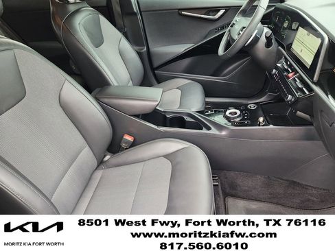 Certified 2023 Kia Niro EX FWD image 13