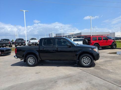 Used 2020 Nissan Frontier SV w/ SV Utility Package image 18