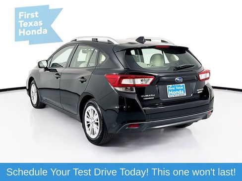 Used 2017 Subaru Impreza 2.0i Premium image 6