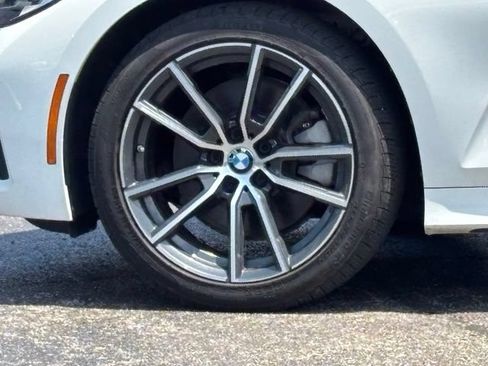 Used 2019 BMW 330i xDrive Sedan w/ Driving Assistance Package AWD/4WD image 7