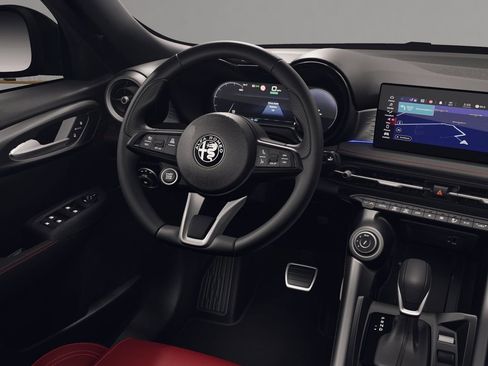 New 2026 Alfa Romeo Tonale Base w/ Quick Order Package 23H Volce image 18