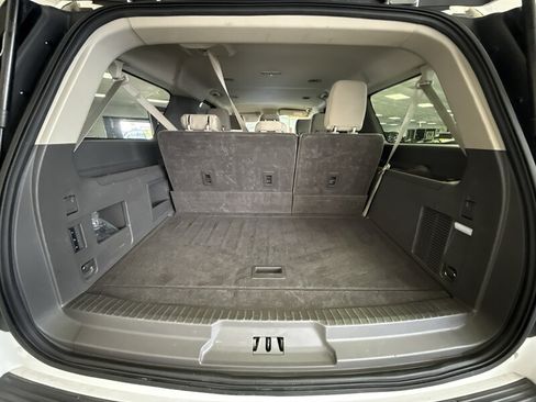 Used 2019 Ford Expedition Max XLT RWD image 24