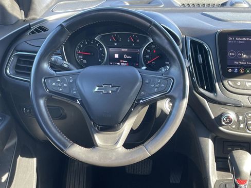 Used 2022 Chevrolet Equinox RS w/ RS Leather Package image 12