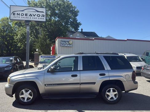 Used 2002 Chevrolet TrailBlazer LT AWD/4WD image 4