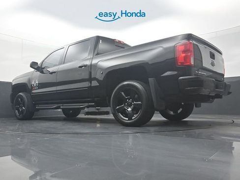 Used 2017 Chevrolet Silverado 1500 LTZ Z71 w/ Realtree Edition AWD/4WD image 30