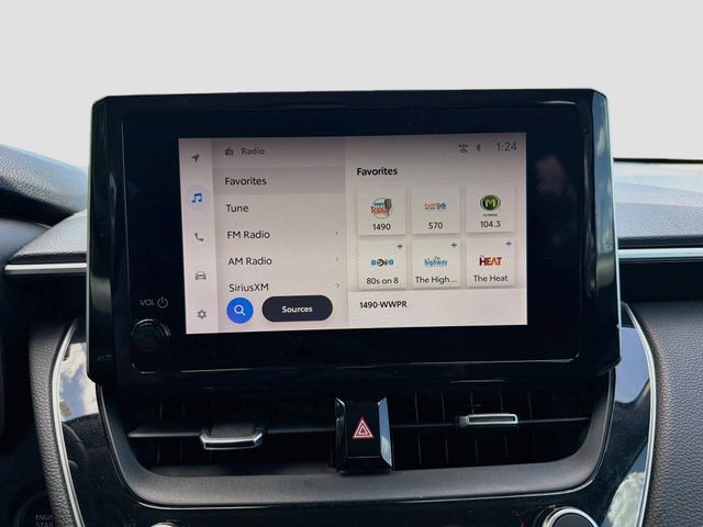 Used 2023 Toyota Corolla Cross XLE FWD image 28