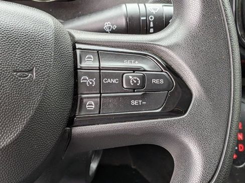 Used 2025 RAM ProMaster 2500 w/ Convenience Group FWD image 20