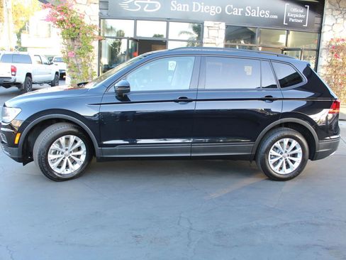 Used 2019 Volkswagen Tiguan S w/ Driver Assistance Package FWD image 2