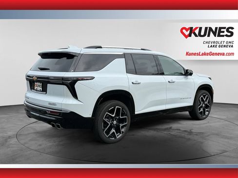 Used 2026 Chevrolet Traverse High Country AWD/4WD image 9