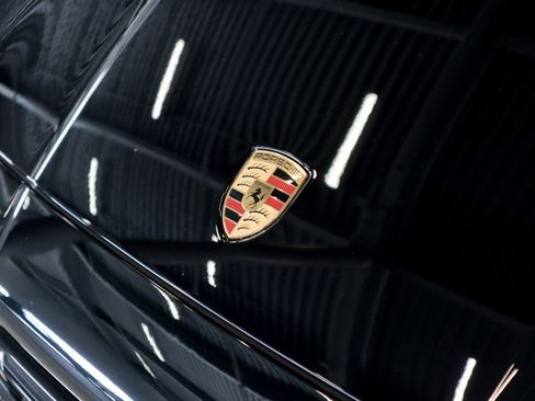 Certified 2025 Porsche Cayenne image 26