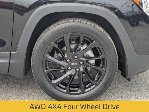 Used 2023 GMC Terrain SLE w/ Driver Convenience Package FWD image 12