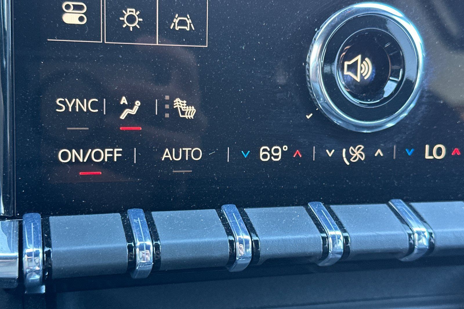 Used 2026 GMC Acadia Elevation FWD image 27