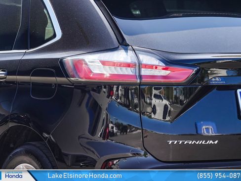 Used 2024 Ford Edge Titanium image 12