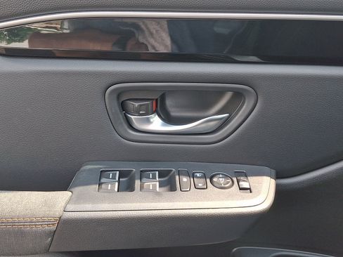 Used 2023 Honda Pilot Sport image 12