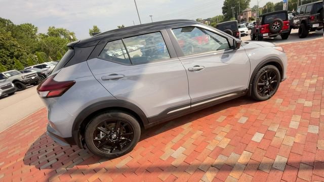 Used 2023 Nissan Kicks SR w/ SR Premium Package FWD image 2