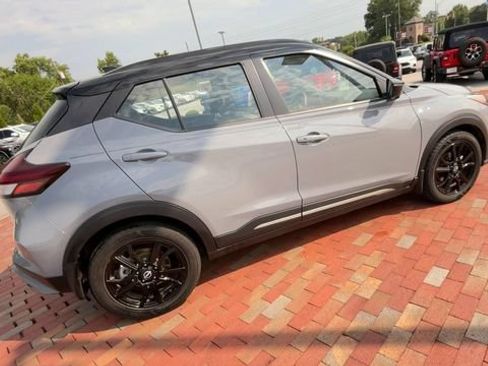 Used 2023 Nissan Kicks SR w/ SR Premium Package FWD image 2