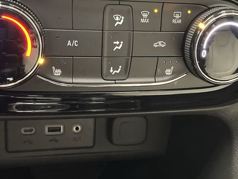 Certified 2023 Buick Encore GX Preferred w/ Cold Weather Comfort Package image 22