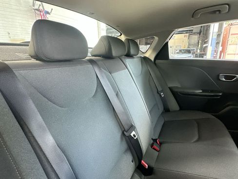 Used 2025 Kia K4 FWD image 26