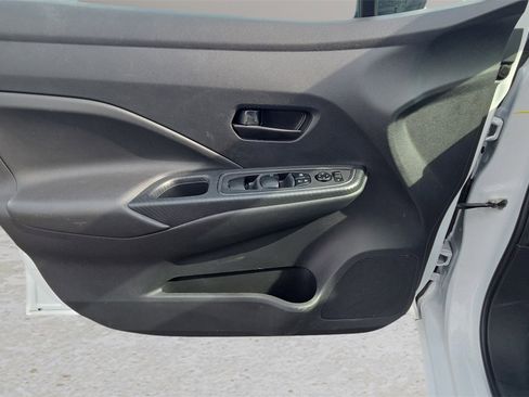 Used 2025 Nissan Versa S w/ S Plus Package image 24