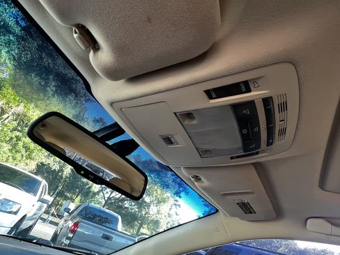 Used 2011 Lexus RX 450h AWD w/ Premium Pkg image 29