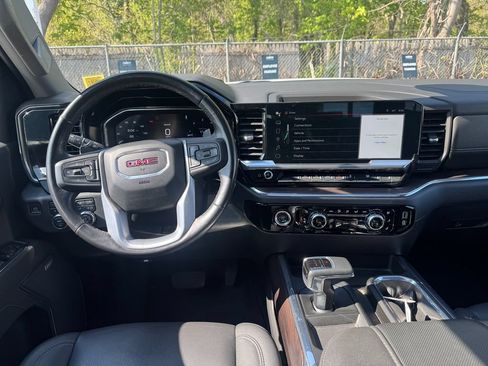 Used 2023 GMC Sierra 1500 SLT w/ SLT Convenience Package AWD/4WD image 15
