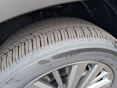 New 2025 Nissan Pathfinder SL w/ SL Premium Package image 29