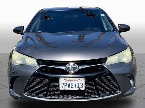 Used 2016 Toyota Camry SE FWD image 3