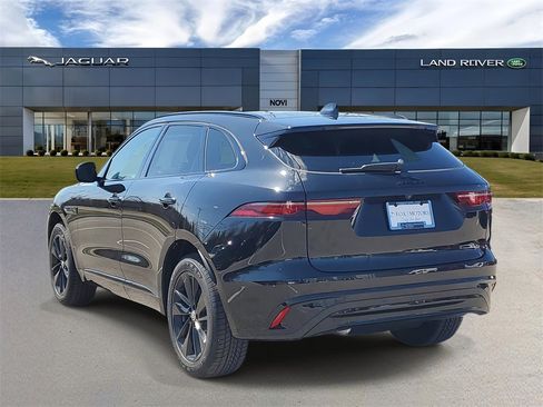 Used 2025 Jaguar F-PACE R-Dynamic S image 2