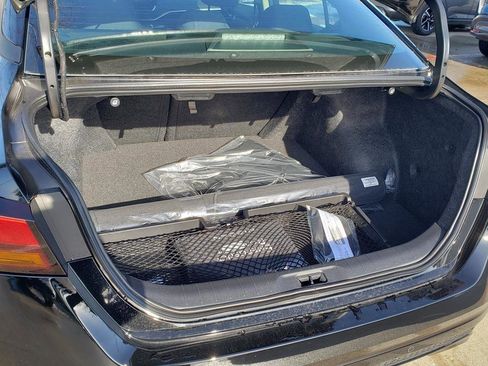 Used 2025 Nissan Altima 2.5 SV w/ SV Special Edition Package image 7