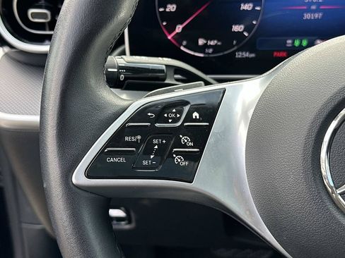 Used 2025 Mercedes-Benz C 300 4MATIC Sedan image 17