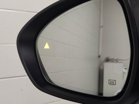 Used 2024 Alfa Romeo Stelvio Sprint image 11