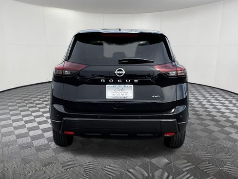Used 2025 Nissan Rogue SV AWD/4WD image 5