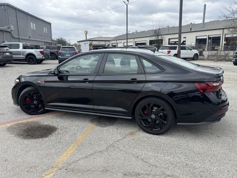 Used 2024 Volkswagen Jetta GLI Autobahn w/ GLI Black Package image 9